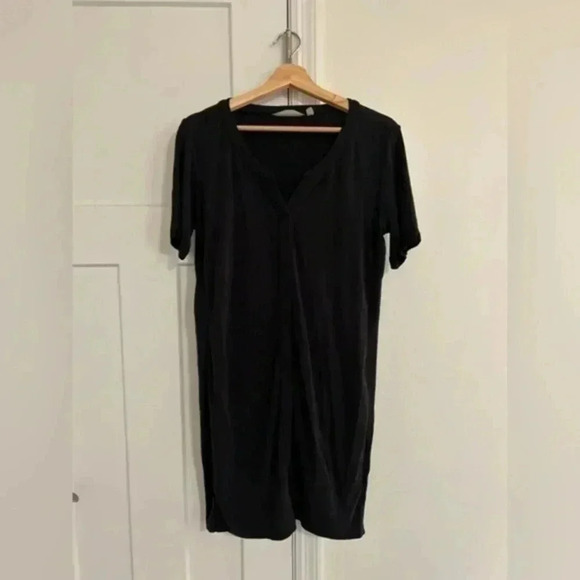 Athleta Tops - Athleta Womens long length shirt size small